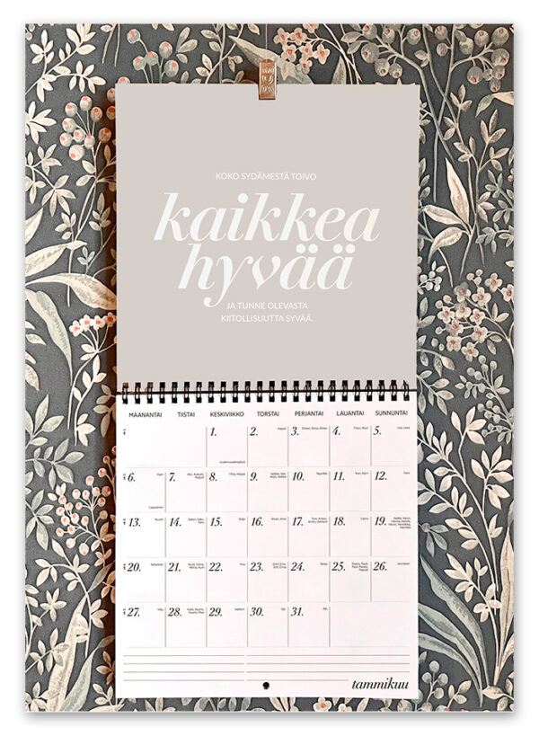 Ninnimoi seinäkalenteri 2025 Hyvän mielen juttuja Ninnimoi ajatus
