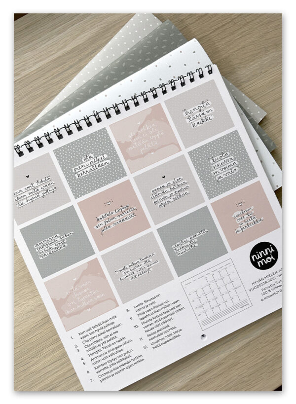 5401_seinakalenteri_2026_taka Ninnimoi seinäkalenteri 2026 takakansi